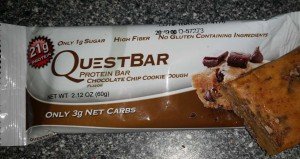 Quest Bar Eiweißriegel Chocolate Chip cookie Dough